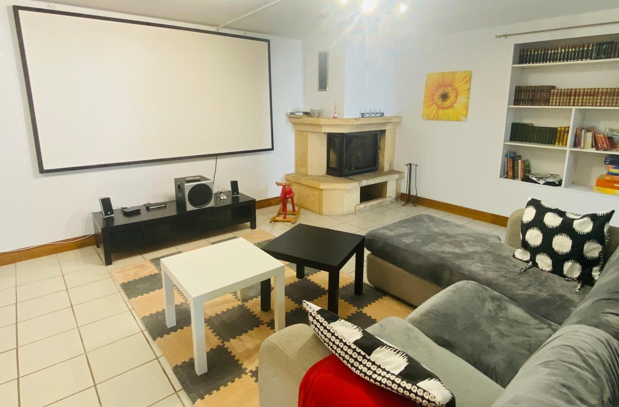 Apartment Spacieux 110m2 Avec Terrasse Privative Beauregard-Vendon
